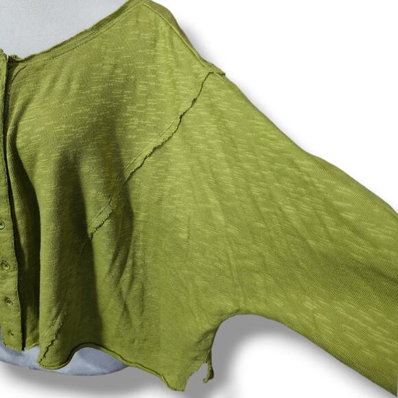 Urban Outfitters Oversized Relaxed Crop Button Down Top - Picture 3 of 5